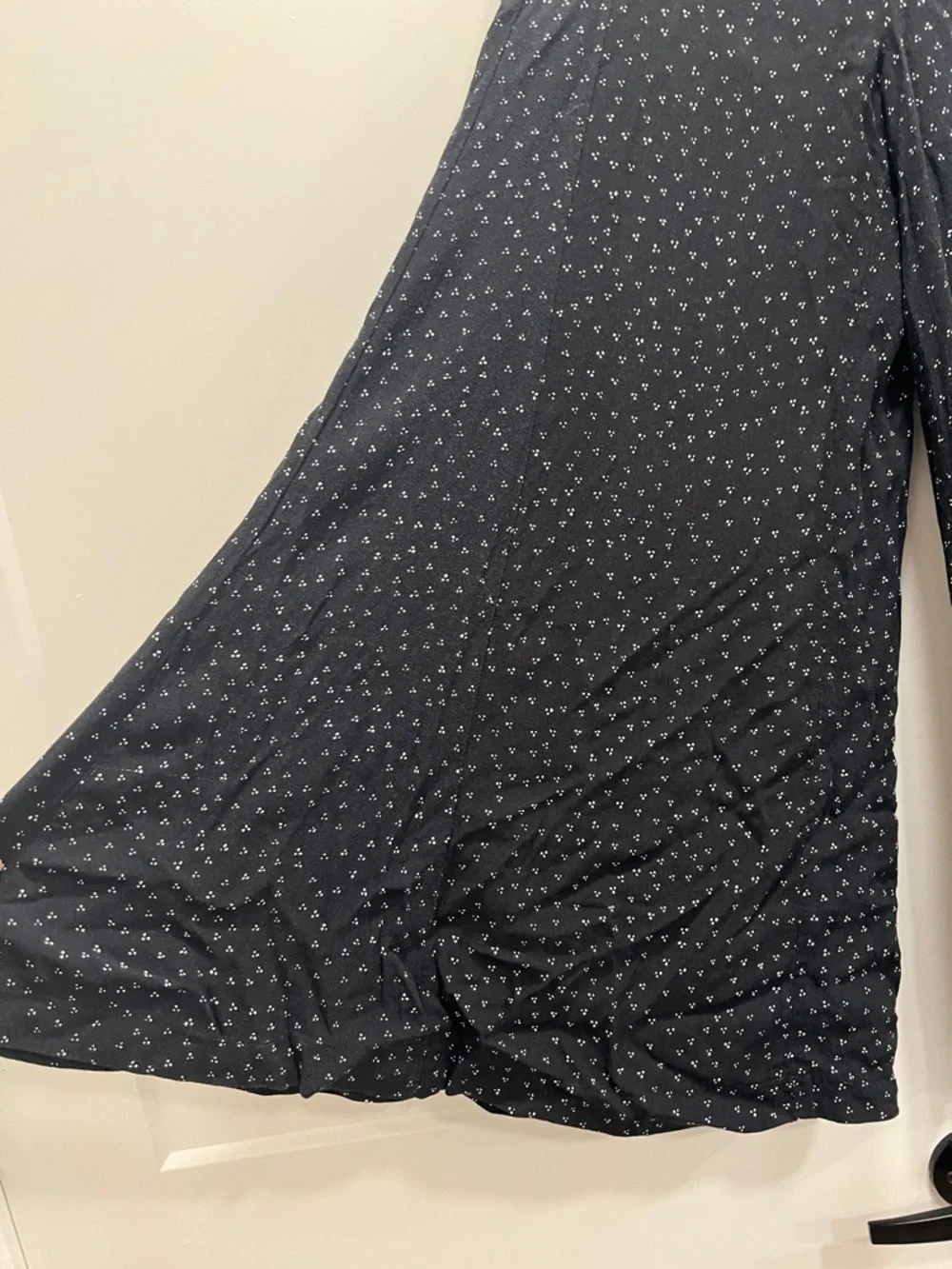 Anthropologie Black Maxi wide leg crop pants with White Micro Floral Print size - Picture 3 of 10